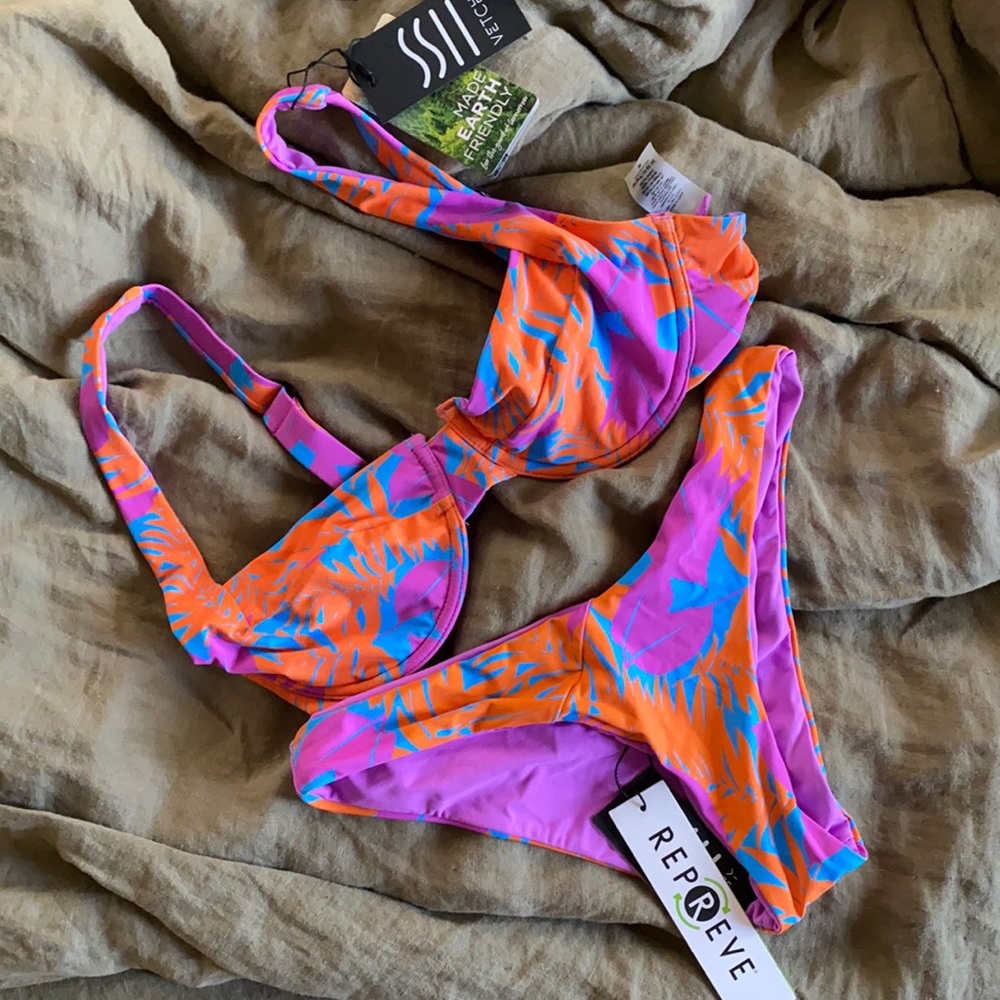 Vetchy bikini